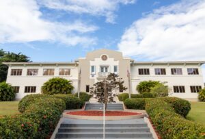Datos oficiales confirman que la Universidad de Puerto Rico mantiene indicadores favorables en el cumplimiento de préstamos estudiantiles