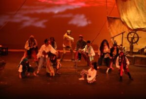 Teatro Rodante Universitario presenta la obra El mapa de la libertad: La historia de la pirata María Isabel