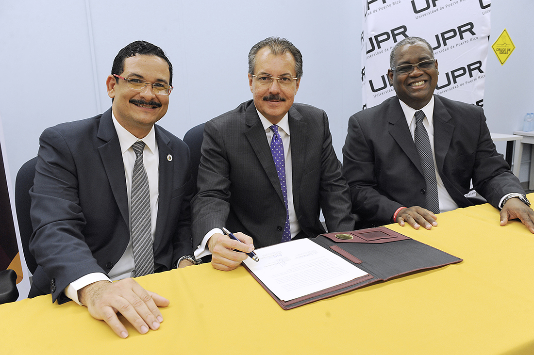 Firma UPR-RRP y el Departamento de Hacienda Departamento de Hacienda y UPR Río Piedras suscriben acuerdo para crear Instituto de Capacitación y Desarrollo Profesional (InCaDeP)