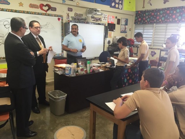 Rector RCM en la Escuela Republica de Mexico Rector RCM en la Escuela Republica de Mexico