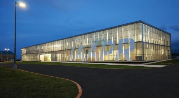 Instituto de Aeronáutica y Aeroespacial recibe Premio de Honor