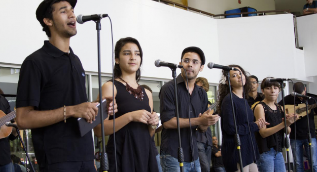 Se enciende la Navidad en la IUPI