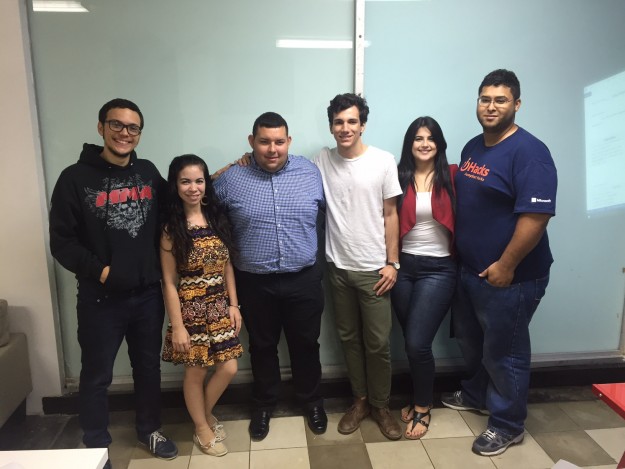 Desde la izquierda, Emmanuel Oquendo, Jahannie Torres, Bryan Muñoz Vázquez, Rodolfo Romanach Álvarez, Angelisse Ramos y Jonathan Díaz Sepúlveda. Seleccionan emprendedores del RUM como embajadores de innovación