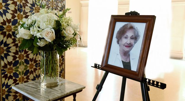 Honras Fúnebres Dra. Graciela Casanova Candelas