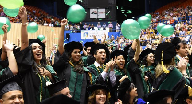Graduaciones UPR 2016
