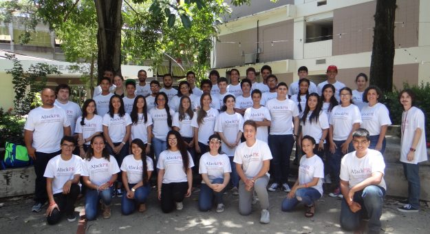 Participantes del Campamento Ciencias Cómputos UPR-RP