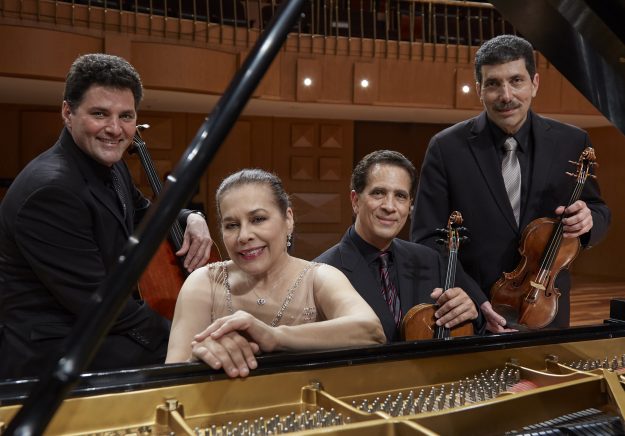 Cuarteto Figueroa, actual grupo de esta generación musical Cuarteto Figueroa, actual grupo de esta generación musical.