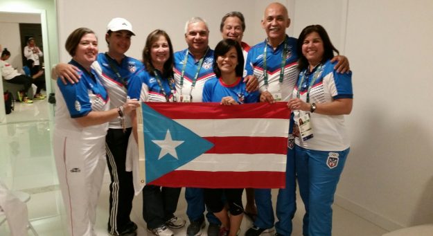 De Izquierda a derecha - Rosa Hechavarría, Yamilka Padilla, Ana Cintrón, Carlos Seda, Dania Vega, Luis Miranda, Tirso Santana y Rebecca Rodríguez.