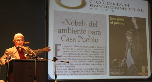 Alexis Massol presentó la ponencia "Alma Mater: Punto de partida para la transformación del país" en la UPR en Río Piedras