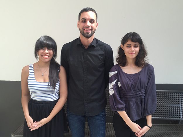 En la foto, los estudiantes Agnes Pabón, Arnaldo García y Desirée Rivera En la foto, los estudiantes Agnes Pabón, Arnaldo García y Desirée Rivera