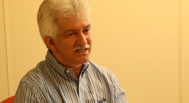 Profesor José R. Corrales / Foto: José R. Corrales