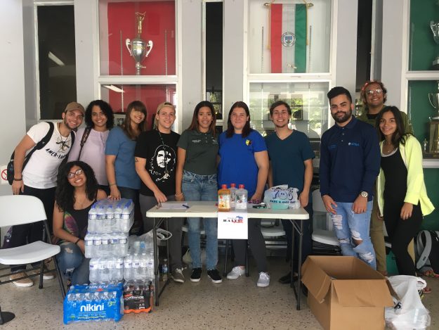 #JóvenesPorHaití de la UPR-Cayey #JóvenesPorHaití de la UPR-Cayey