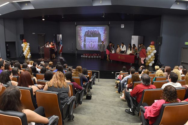 Miembro Distinguido National Society of Collegiate Scholars UPR