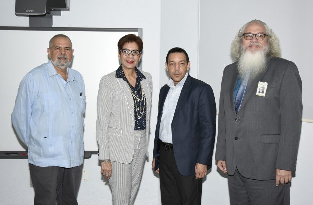 Proyecto Título V Cooperativo RCM y UCC Proyecto Título V Cooperativo RCM y UCC