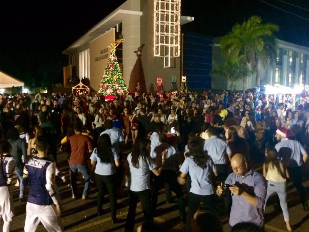 Encendido Navideño UPR-Aguadilla Encendido Navideño UPR-Aguadilla