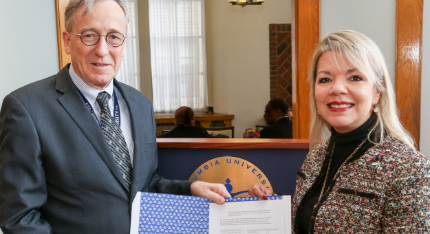 Firma Alianza Columbia & RCM