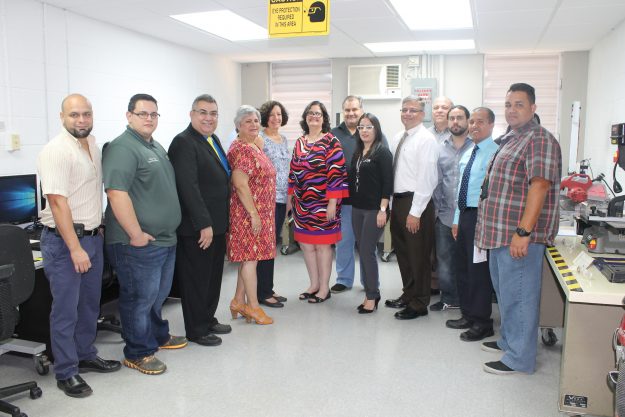 Centro de Desarrollo Creativo UPR Aguadilla Centro de Desarrollo Creativo UPR Aguadilla