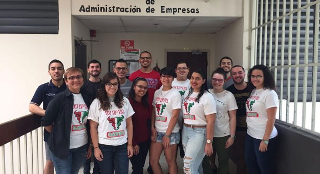 Estudiantes de UPR Cayey desarrollan estrategias para que el recinto genere sus propios fondos