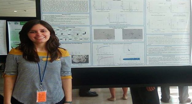 La investigación de Michelle Marrero García busca que los materiales usados en la manufactura de vehículos o aviones sean más resistentes a través de compuestos con nanopartículas.
