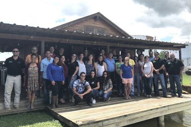 Tercer simposio ARPAS en Tai South Farm, Lajas. Tercer simposio ARPAS en Tai South Farm, Lajas.