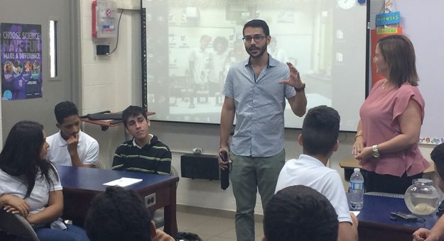 Miembros de la comunidad universitaria del RCM egresados del Centro Residencial de Oportunidades Educativas de Mayagüez contarán sus historias de éxito como parte de la iniciativa Futuro Pantera.