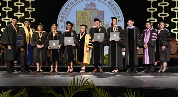 Recinto de Ciencias Médicas gradúa a 825 profesionales de la salud y la medicina