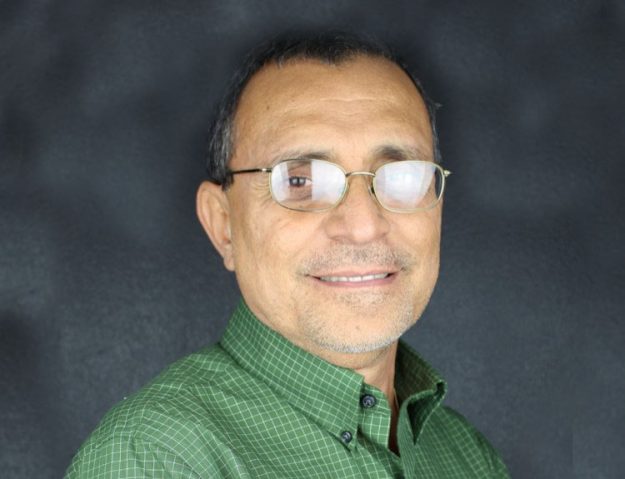 Dr. José A. Molina Cotto, rector interino UPR Cayey. Dr. José A. Molina Cotto, rector interino UPR Cayey.