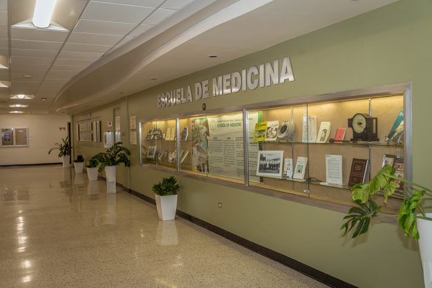 Escuela de Medicina Escuela de Medicina 1