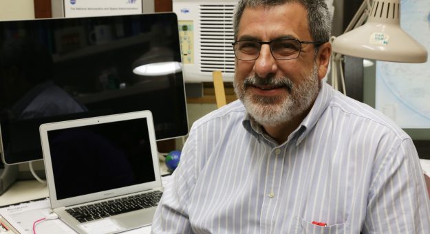 Dr. Carlos Cabrera Martinez, director del nuevo Centro de Nanotecnologia Ambiental de la UPR