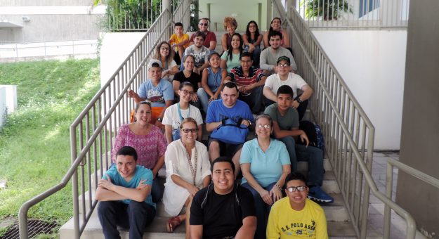 RCM celebra campamento para niños con autismo