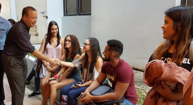 UPR en Humacao recibe a más de 700 nuevos búhos