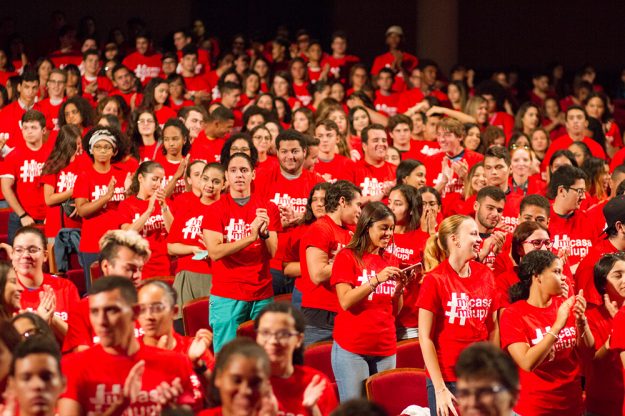 Estudiantes nuevo ingreso durante actividades de bienvenida Estudiantes nuevo ingreso durante actividades de bienvenida