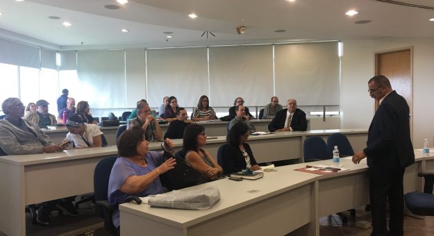 El Senador Abel Nazario Quiñones se reúne con el personal docente de la UPR Bayamón