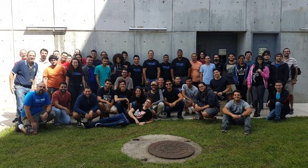 UPR Bayamón se destaca en prestigiosa competencia de programación en el Caribe