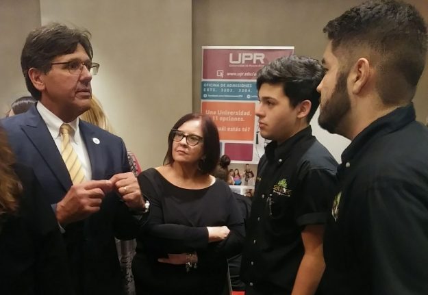 Se destaca la UPR en reconocida feria universitaria Autopista Américas Se destaca la UPR en reconocida feria universitaria Autopista Américas