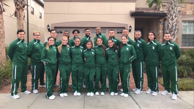 Eeuipo de porrismo del RUM Eeuipo de porrismo del RUM