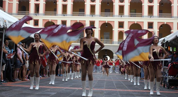 Marching Band, Abanderadas y Dance Team UPR Humacao en Cuartel de Ballajá