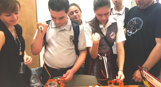 Recinto de Ciencias de Médicas celebra la Semana de la Concienciación del Cerebro