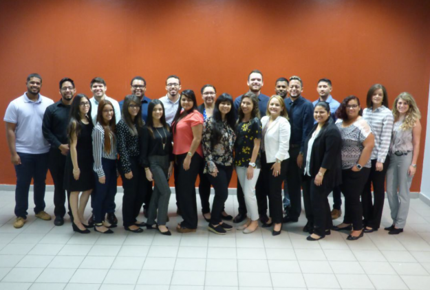 En la foto, los estudiantes del Departamento de Administración de Empresas con Concentración menor en Contribuciones de la Universidad de Puerto Rico en Humacao (UPRH) que participaron en internado en área de impuestos. En la foto, los estudiantes del Departamento de Administración de Empresas con Concentración menor en Contribuciones de la Universidad de Puerto Rico en Humacao (UPRH) que participaron en internado en área de impuestos.