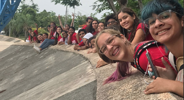 Estudiantes exploran las Humanidades en campamento de verano - Arquitectura