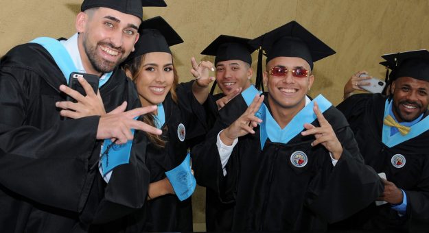 Una clase graduanda para la historia