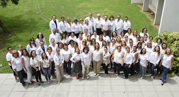 Ciencias Médicas se viste de blanco para reflexionar sobre las lecciones aprendidas de María