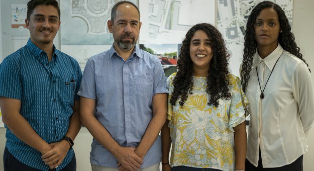 Edgardo Agosto, Dr Humberto Caballin, Nelmaris Camacho y Jackeline Rosario