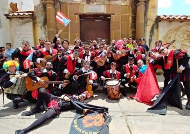 La Tuna Bardos de la UPR gana un primer premio en Colombia La Tuna Bardos de la UPR gana un primer premio en Colombia