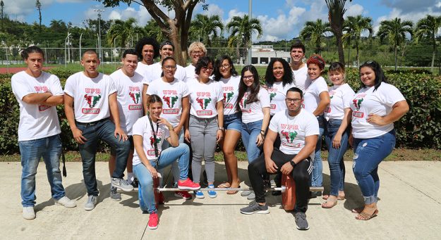 Equipo halterofilia UPR Cayey