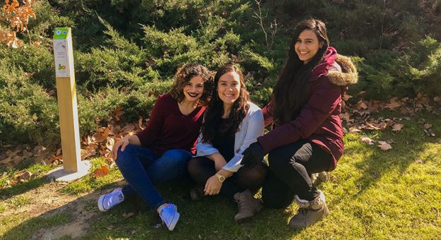 Estudiantes ganadora Beca CEAL 2019 - Abimarie Rivera, Charlotte Negron y Zahaira Cruz 1