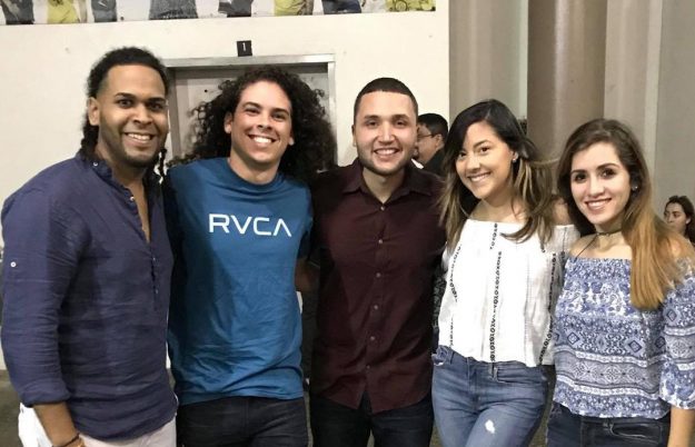 Grupo de estudiantes de la UPRA que participaron del documental Tiempos de Pensar Grupo de estudiantes de la UPRA que participaron del documental Tiempos de Pensar