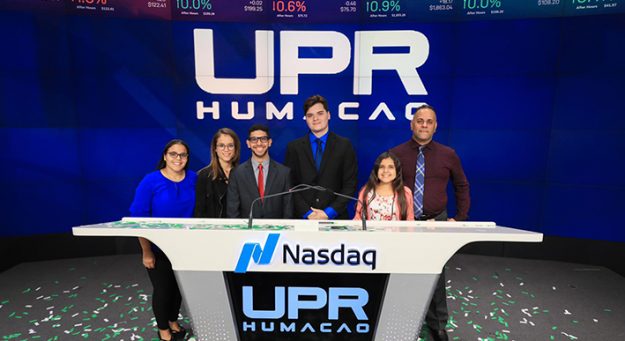 Estudiantes de la UPR Humacao hacen historia en Wall Street