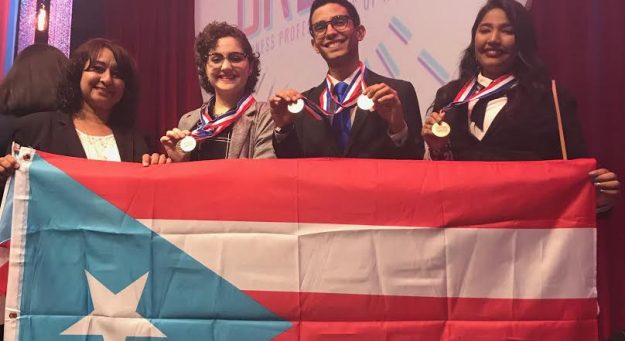 Los Búhos participaron por primera vez en tres competencias y entraron en los Top 10 a nivel nacional