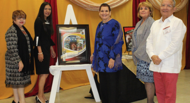 De izquierda a derecha: Prof. Carmen A. Bracero Lugo, Rectora Interina; Dra. Joahana Ramos Virola, Decana Asociada Interina de Asuntos Académicos y Coordinadora; Dra. Silvia Alvarez Curbelo, Deponente Principal, Dra. Tessie Cruz Rivera, Ayudante Especial de la Rectora Interina y Dr. Rodolfo Lugo Ferrer, Decano Interino de Asuntos Académicos.